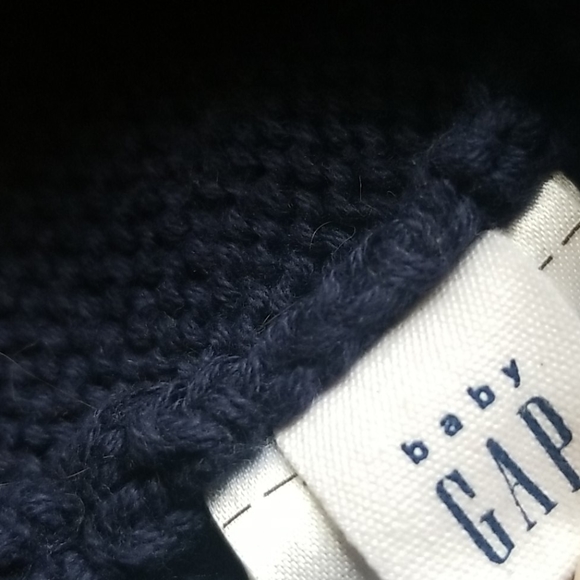 BabyGap hat - Picture 2 of 2